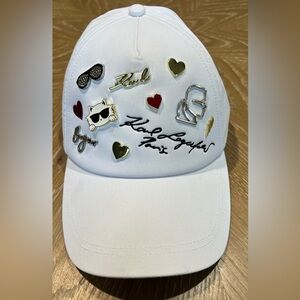 🛍️🛍️ BRAND NEW!! KARL LAGERFELD CATE PINS WHITE BASEBALL CAP 🛍️